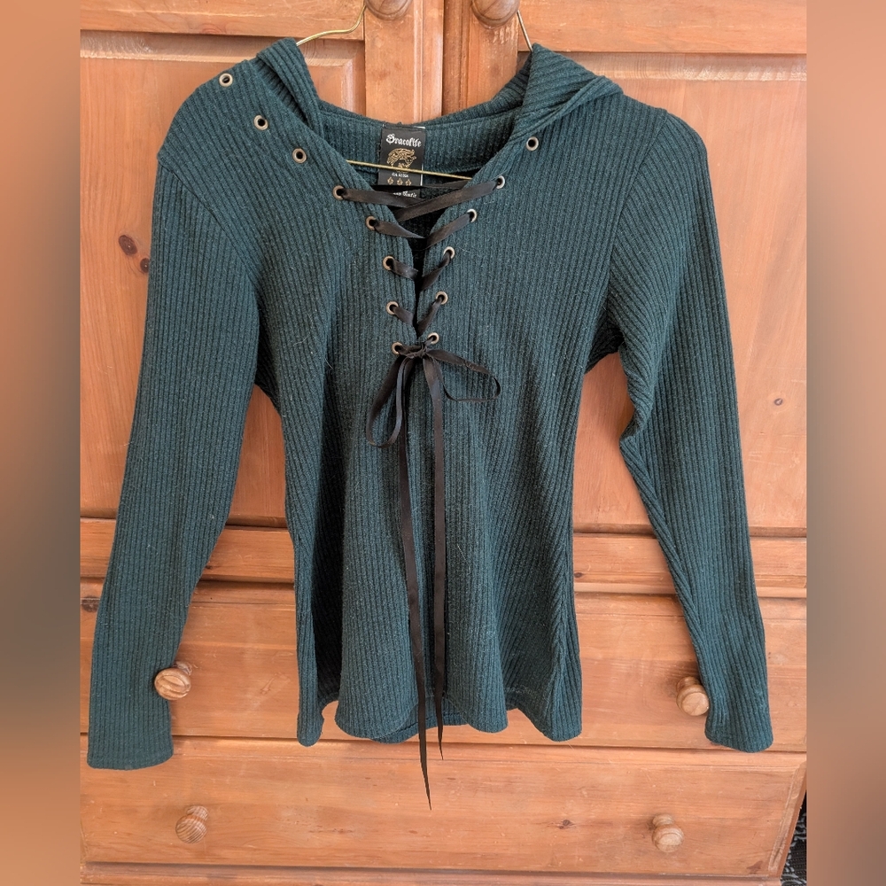 Long Sleeve Lace-Up Top - Green